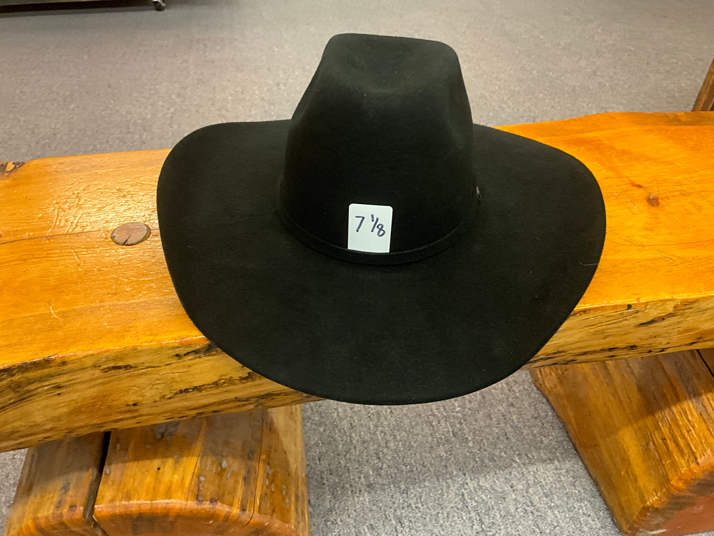 GONE COUNTRY- COWBOY HAT-BS-BK