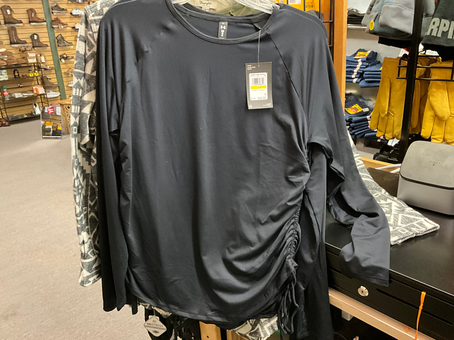 UA Womens Motion LS Longline Shirt-1379179