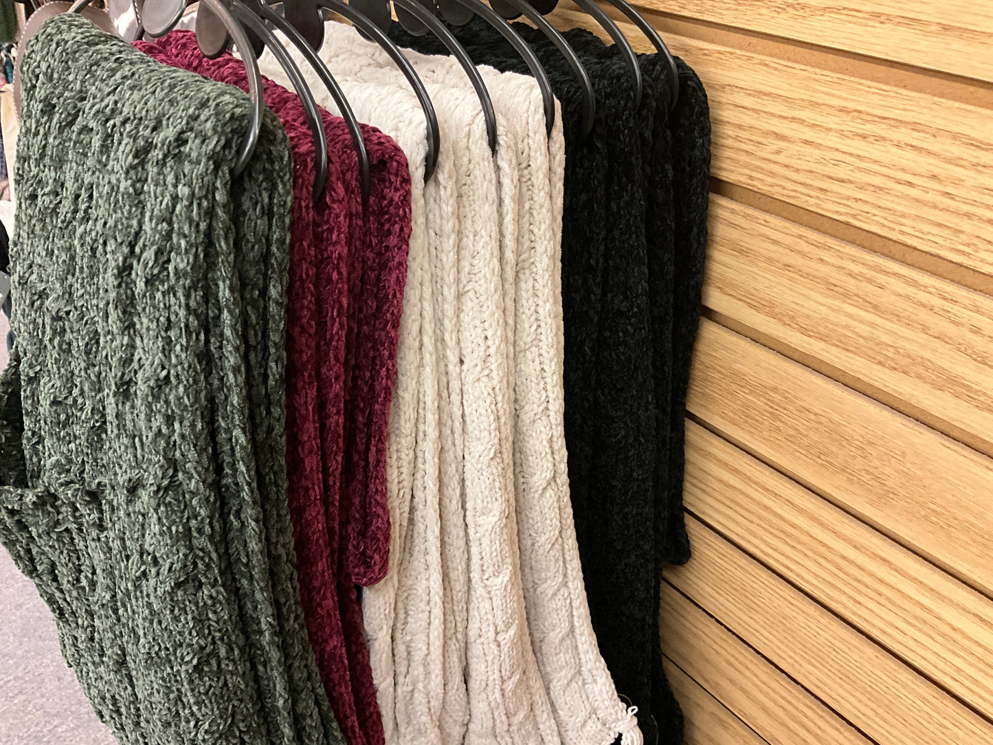 BRITTS KNITS-KNIT POCKET SCARF-PO0010309
