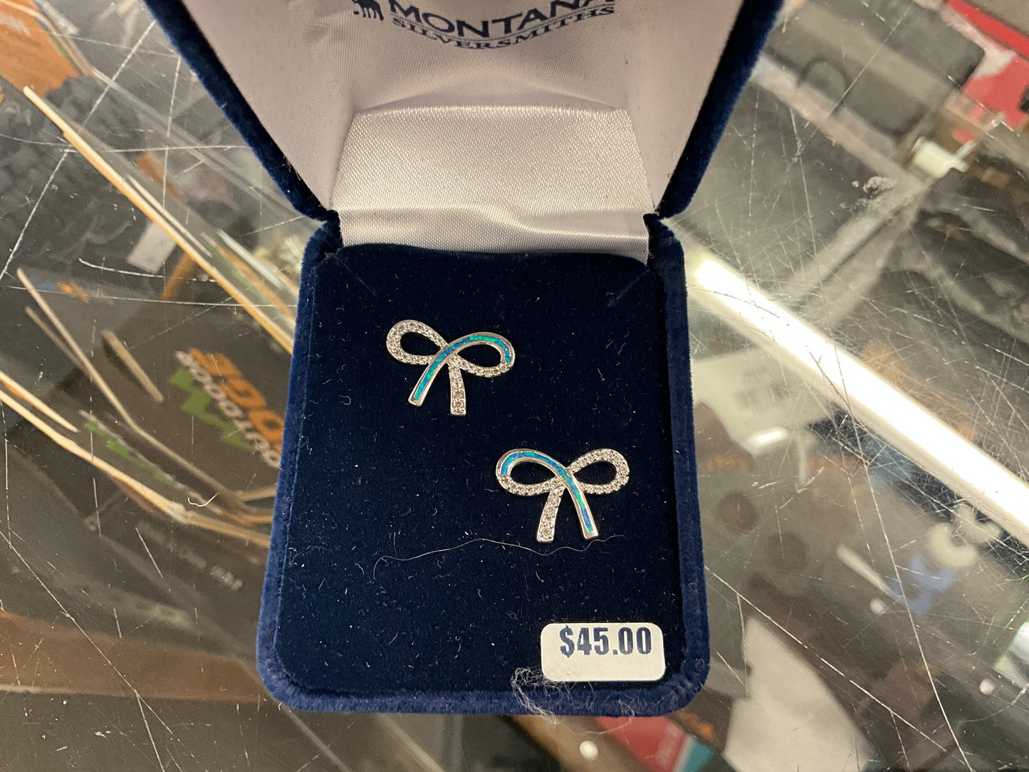 MONTANA SILVER- PERFECT OPAL BOW-ER4615