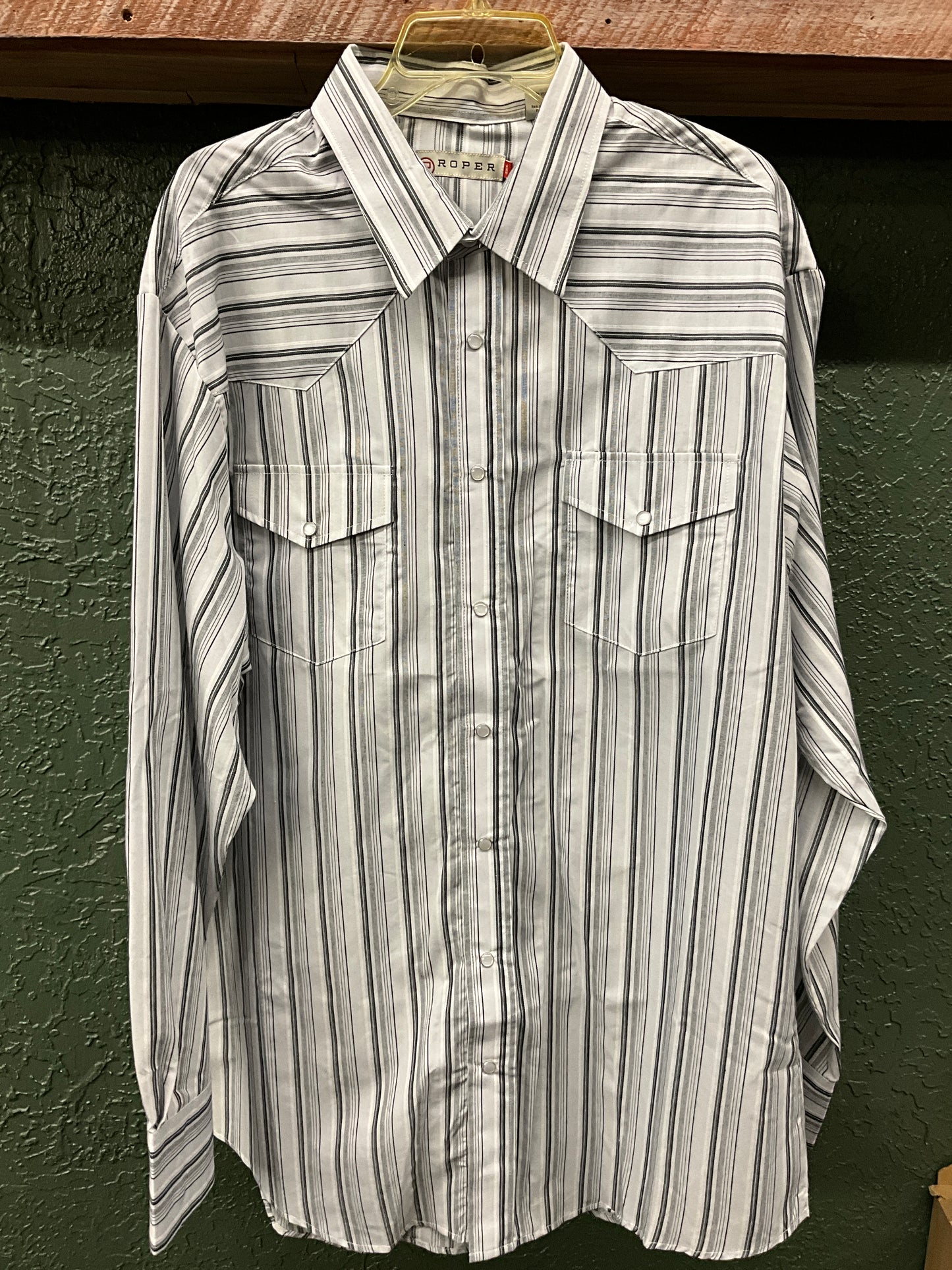 ROPER MENS VERTICAL STRIPE BUTTON UP - 1-01-144