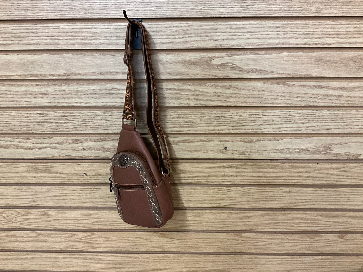 NOCONA- IVY, SLING CROSSBODY-N7511708