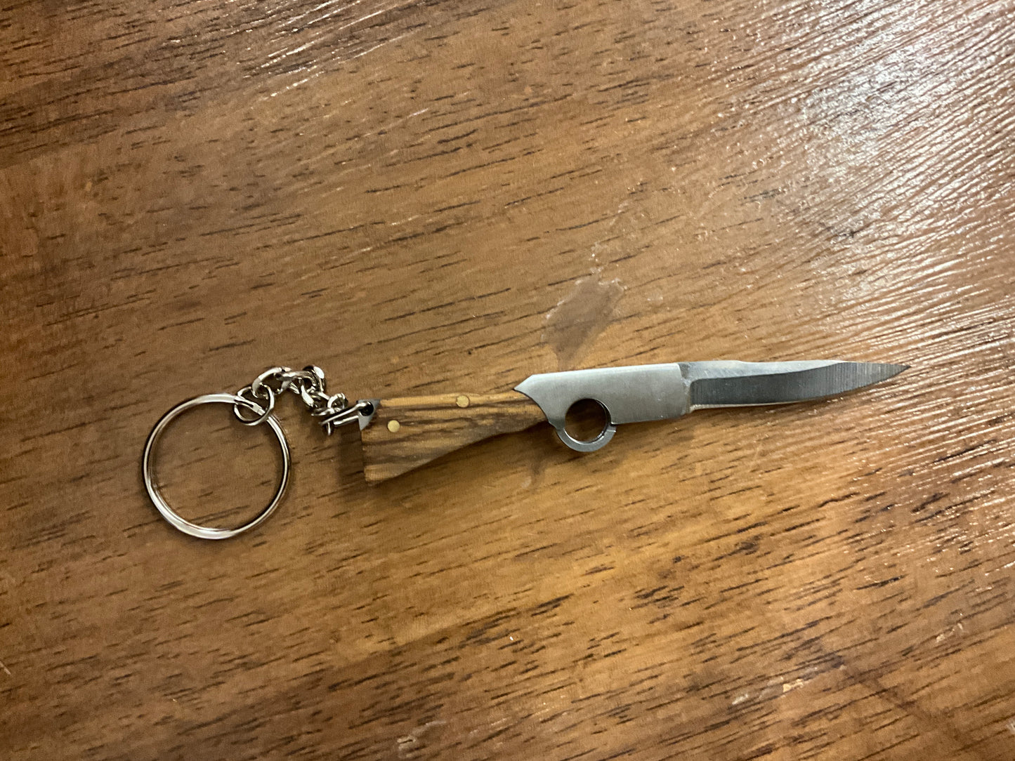 FAIRE - GUN SHAPED FOLDABLE MINI KNIFE - MIO68998