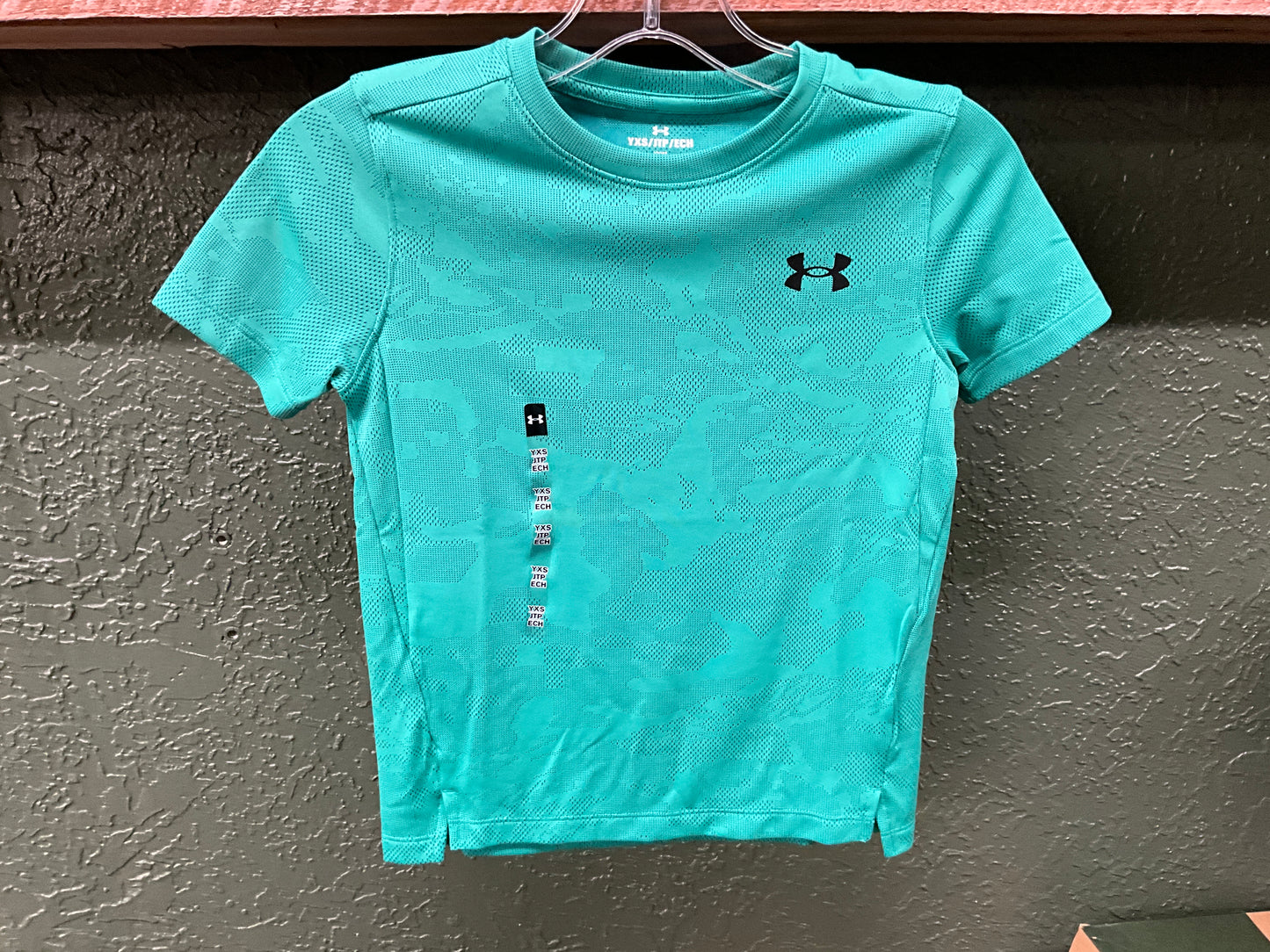 UA- GIRLS TECH VENT JACQUARD SS TEE-1378546-508