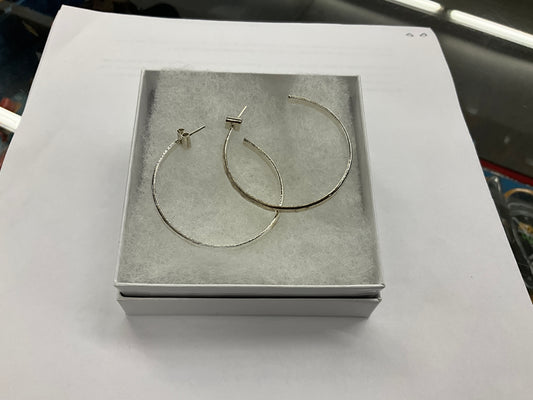 SAN YORK FAIR TRADE- SILVER HOOPS- HAMMERED-JWL00012