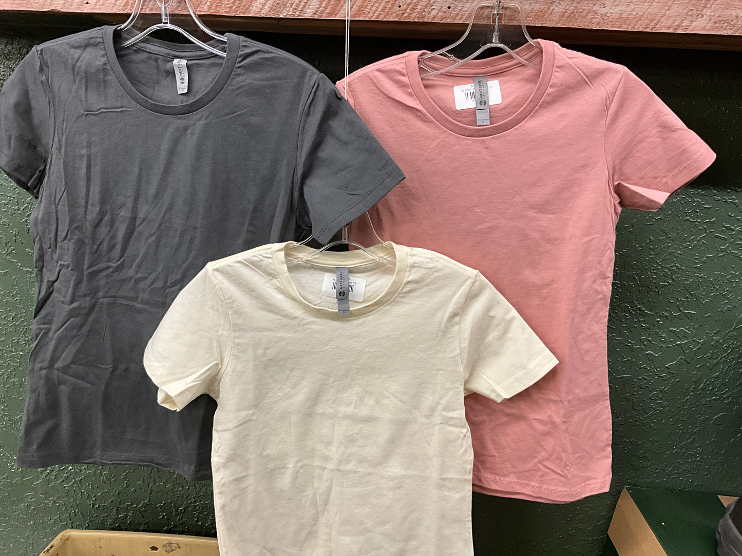 NEXT LEVEL WOMENS COTTON TEE- NL3900