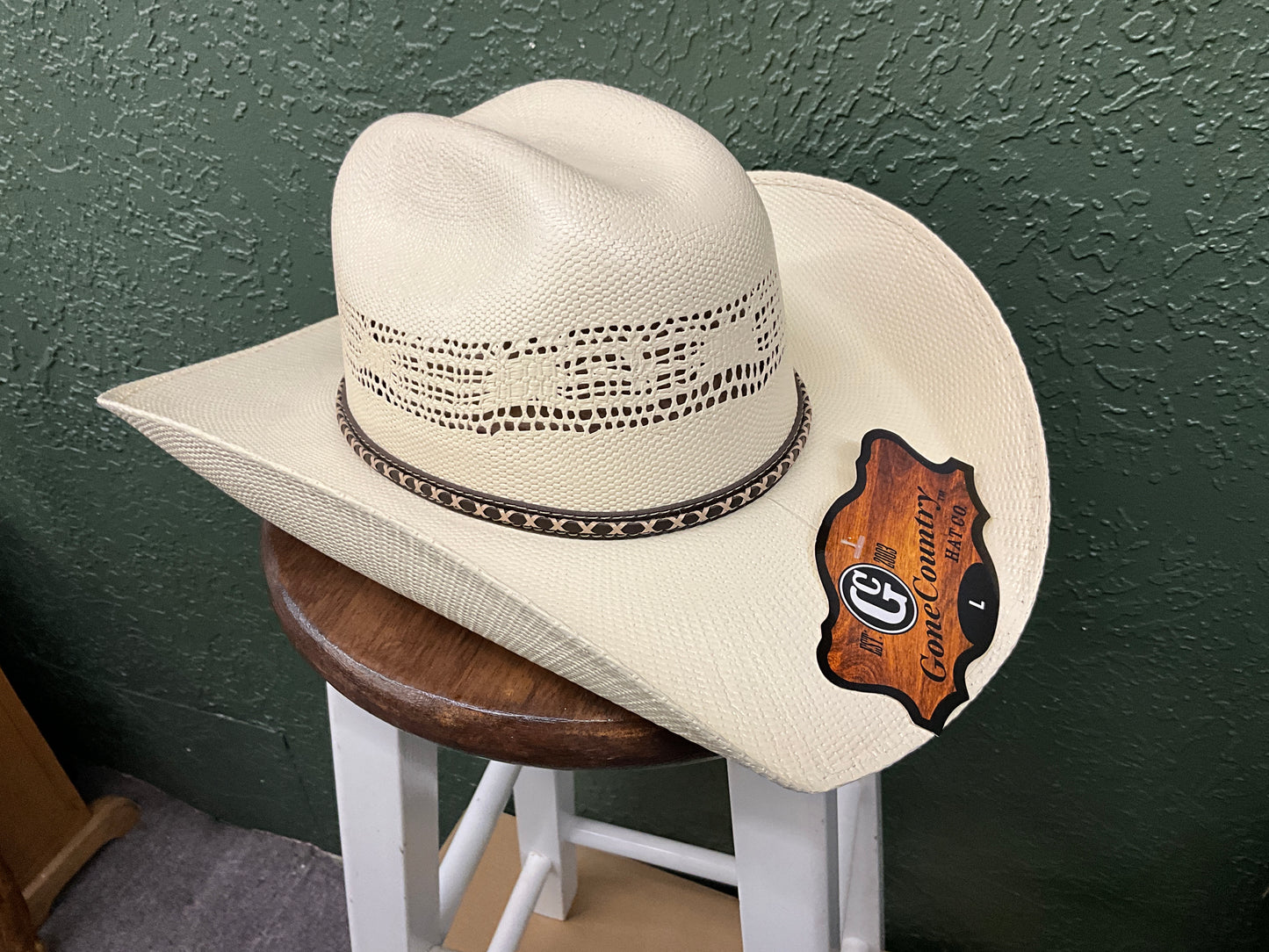 GONE COUNTRY- STRAW BANGORA (TRAIL BOSS SERIES)