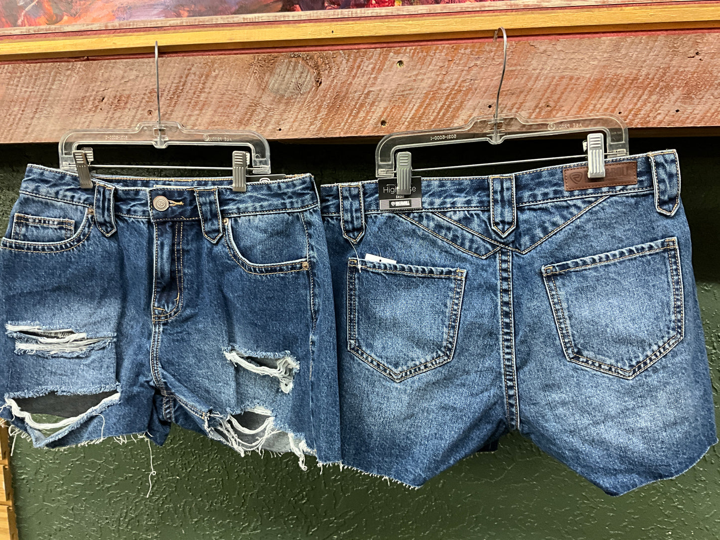 ROCK/ROLL-HIGH RISE DISTRESSED SHORTS-BW68D03555