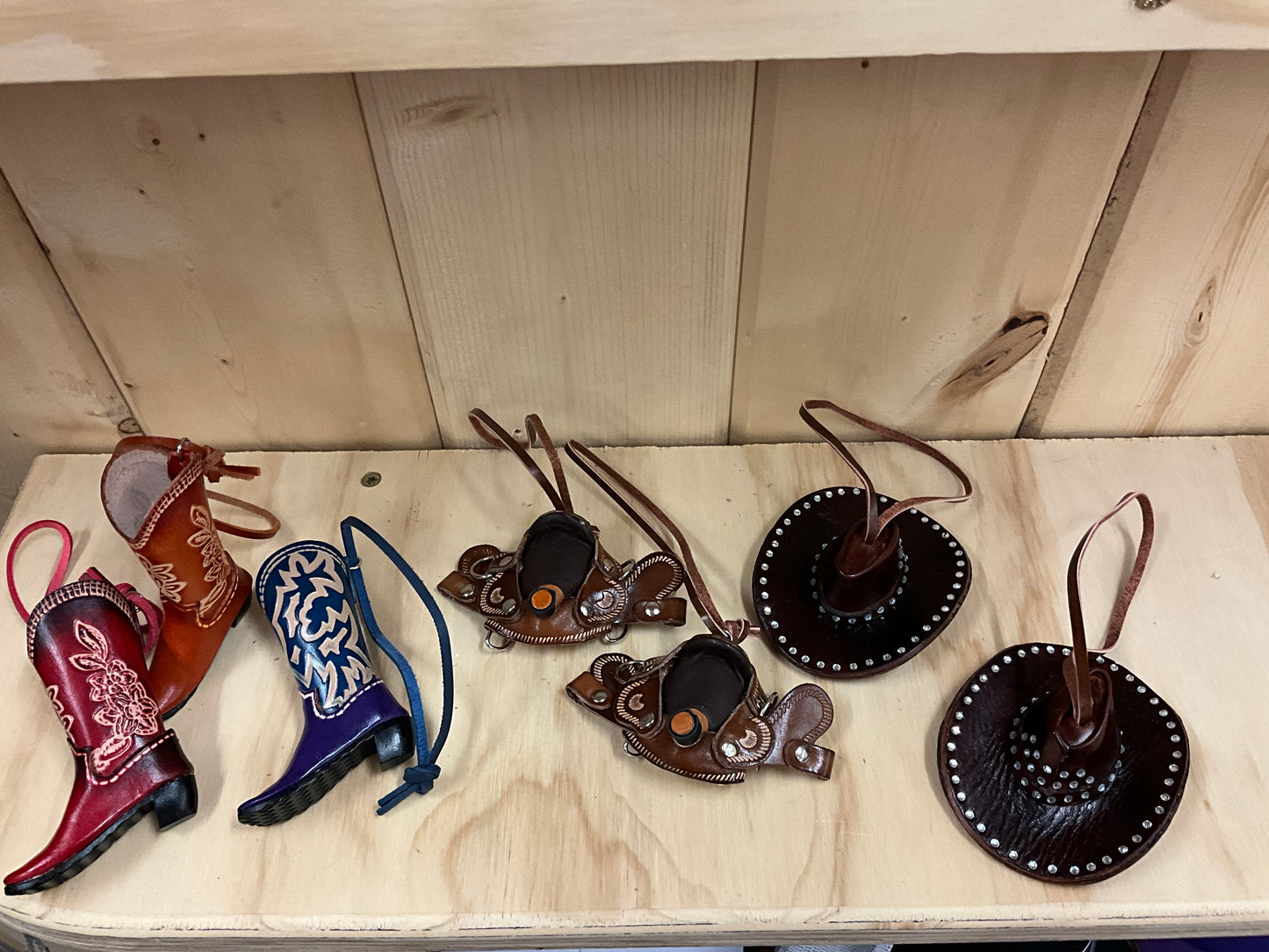 SUNFLOWER LEATHER-WESTERN ORNAMENTS-OR109