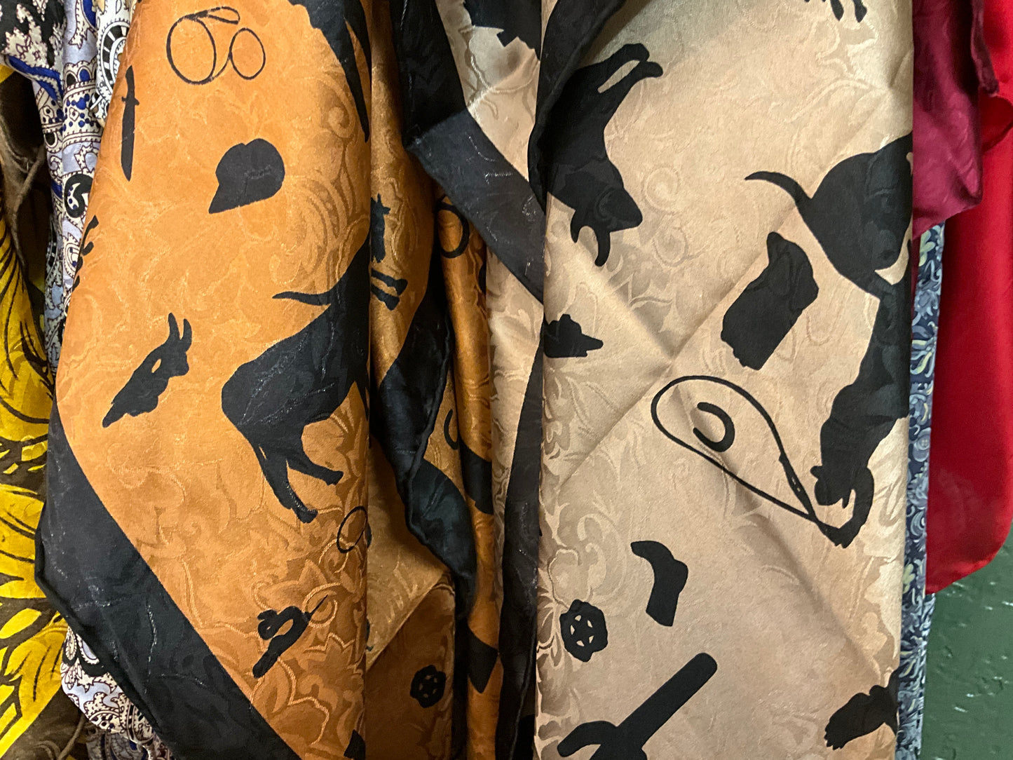 WY TRADERS-SILK SCARVES- COWBOY SILHOUETTE