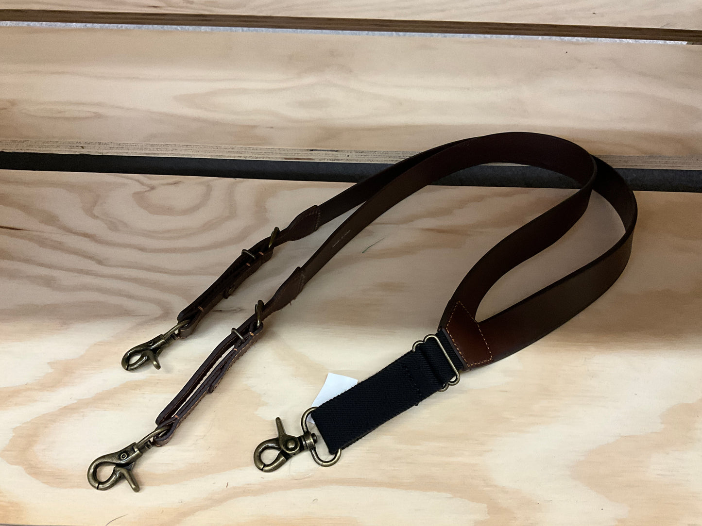 M&F- LEATHER SUSPENDERS- N27122