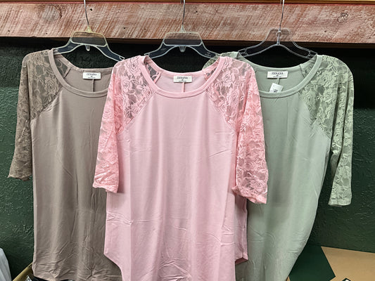 VANILLA MONKEY- LADIES LACE SLEEVE CREW TOP-PLUS SIZE-6332