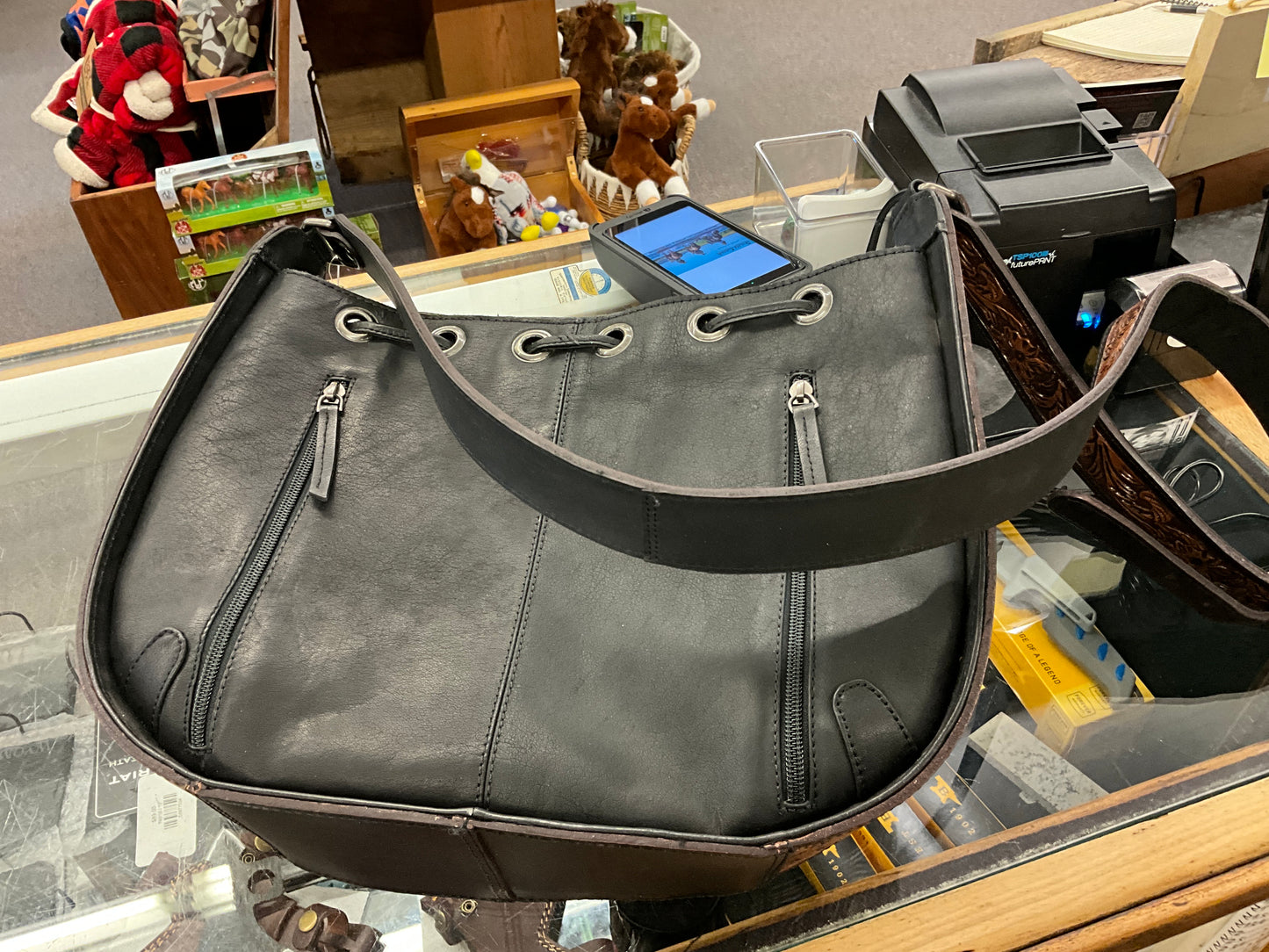 NOCONA C/C LEATHER BUCKET PURSE-N770010501