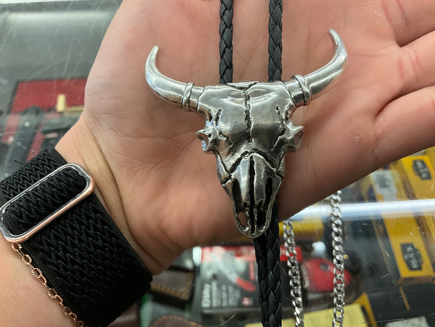 M&F BOLO TIE STEER SKULL 22233