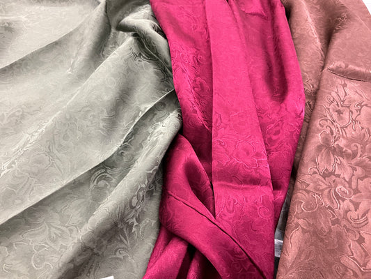 WY TRADERS- SILK SCARF- JACQUARD XL