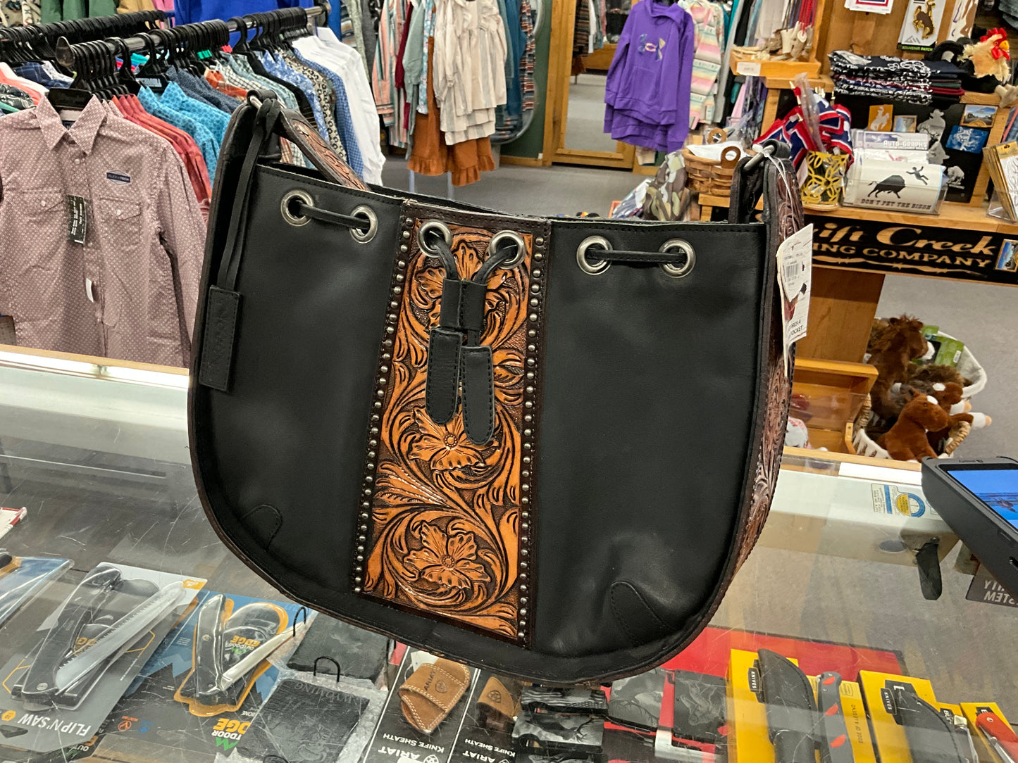 NOCONA C/C LEATHER BUCKET PURSE-N770010501