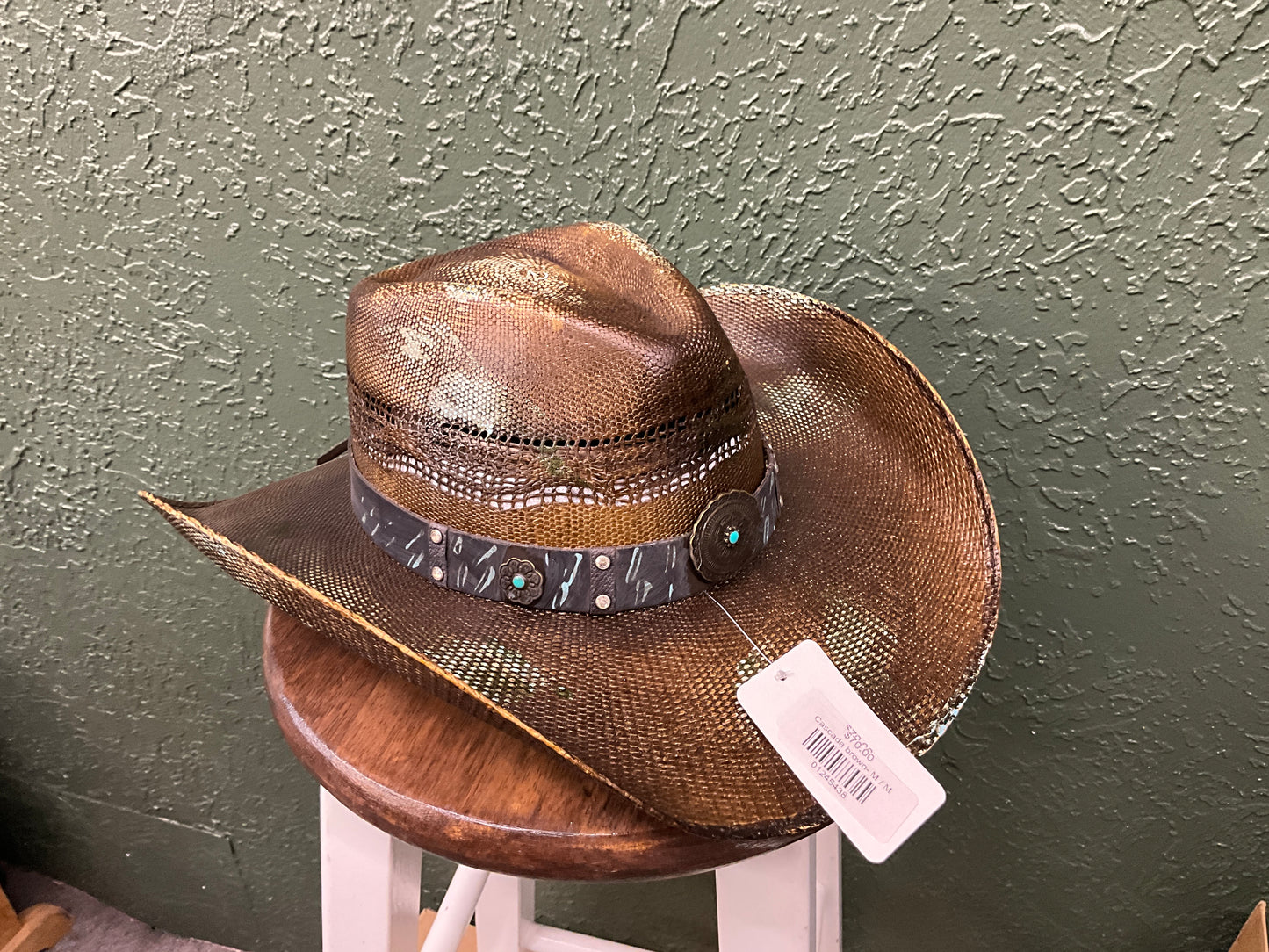 GONE COUNTRY-STRAW BANGORA, CASCADA BROWN/TURQ