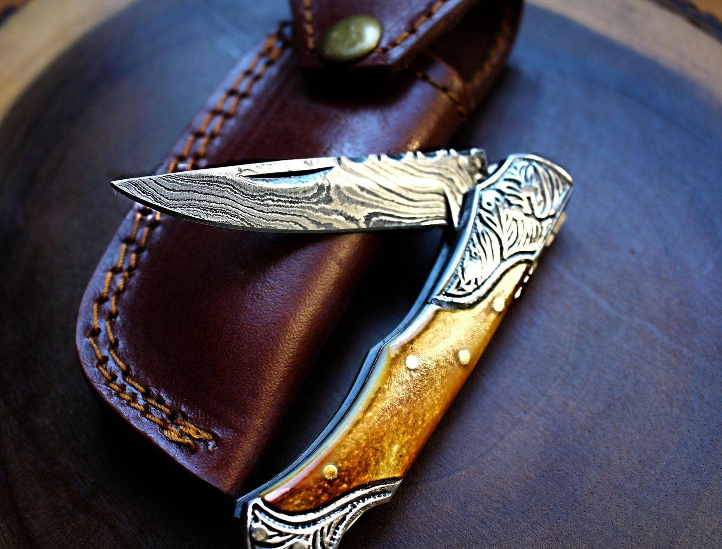 Damascus Steel handmade Pocket Knife with burnt bone handles-TF-030