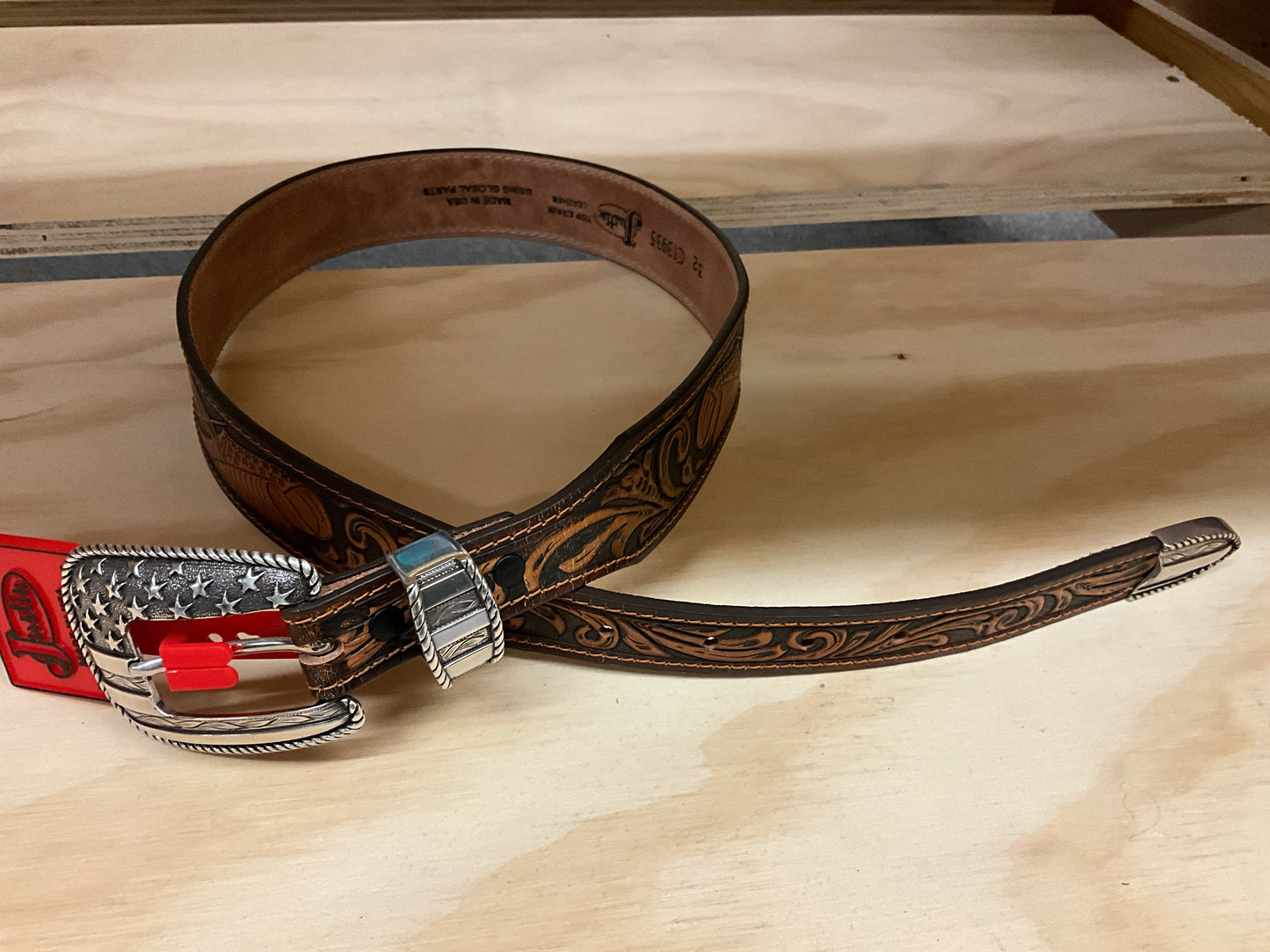 JUSTIN BELT-TOOLED, EAGLE/FLAGS, BUCKLE FLAG - C13935