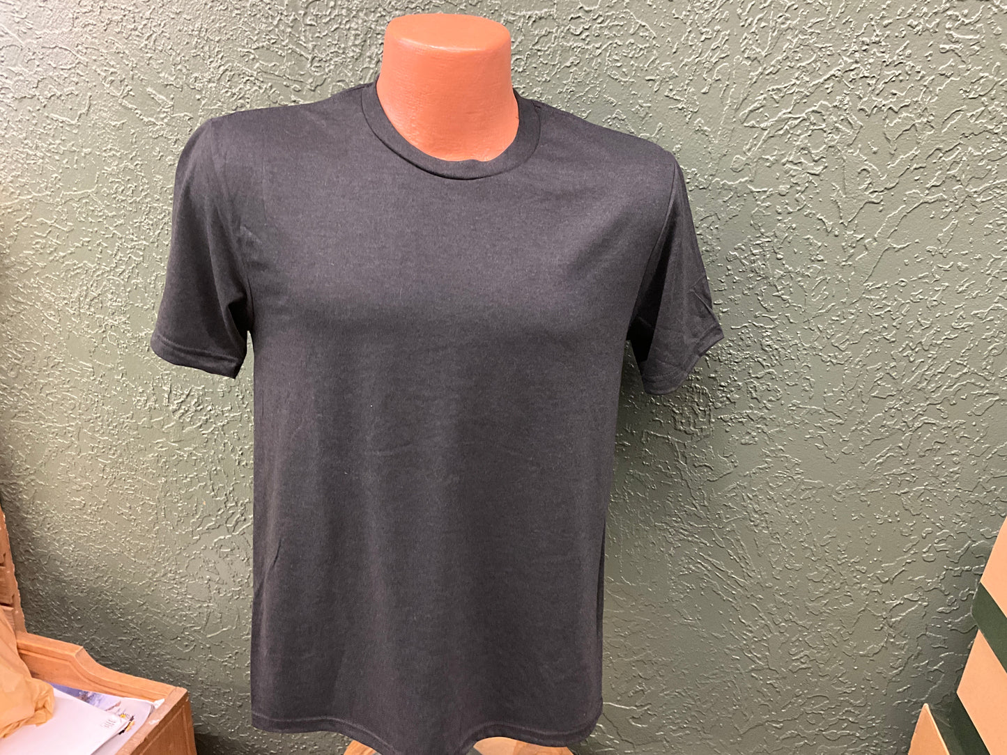 DISTRICT- PERFECT TRI DTG SS TEE- DM130DTG-BLK FROST