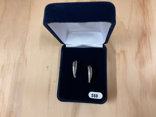 MONTANA SILVER-CRYSTAL CROSSOVER HOOP-ER5624