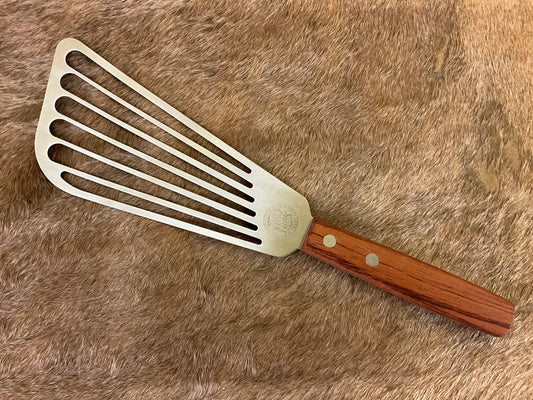 Swift Creek Trading - HomeGoods - Custom Engraved Fish Spatula - SCT-HG-FISHSPAT