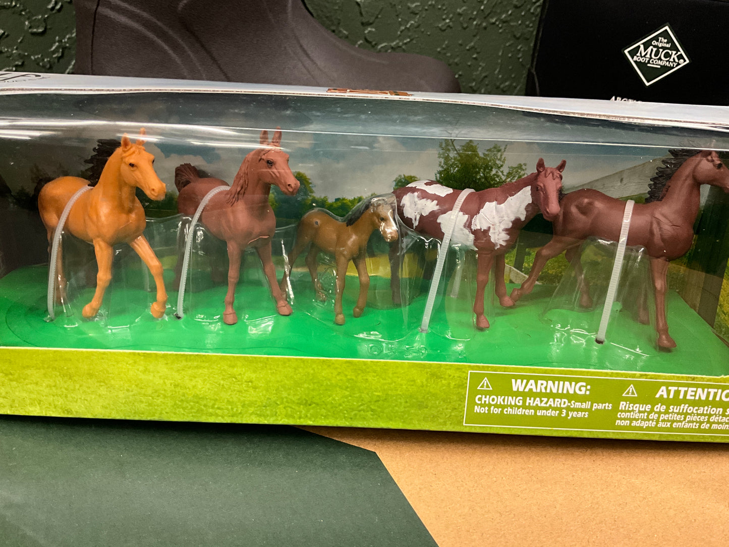 M&F- HORSE FIGURES- SET/5 - 50648