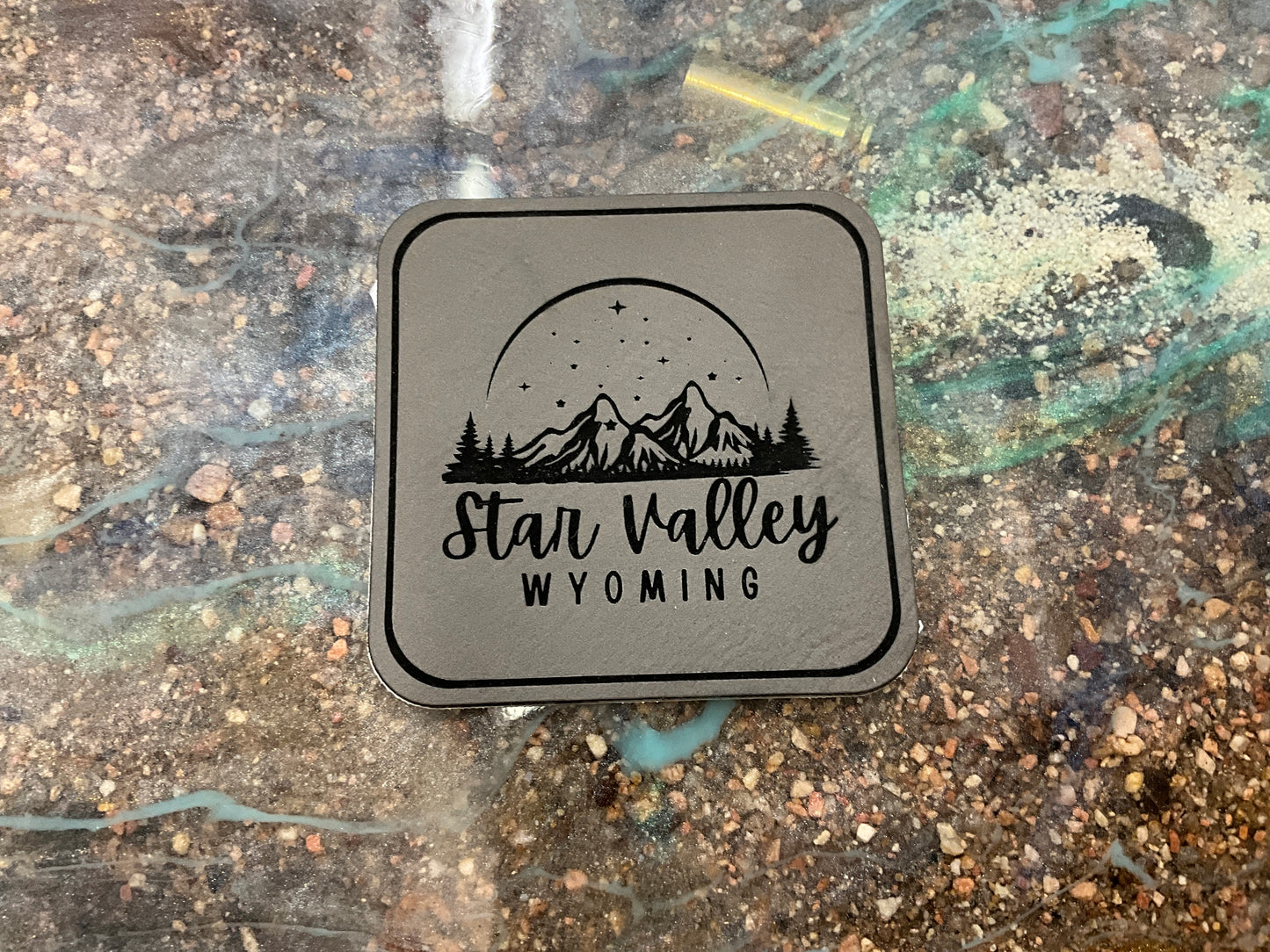 SWIFTWEAR STAR VALLEY WYOMING MOUNTAIN LEATHERETTE PATCH - SW-LP-MTNSTRVLY