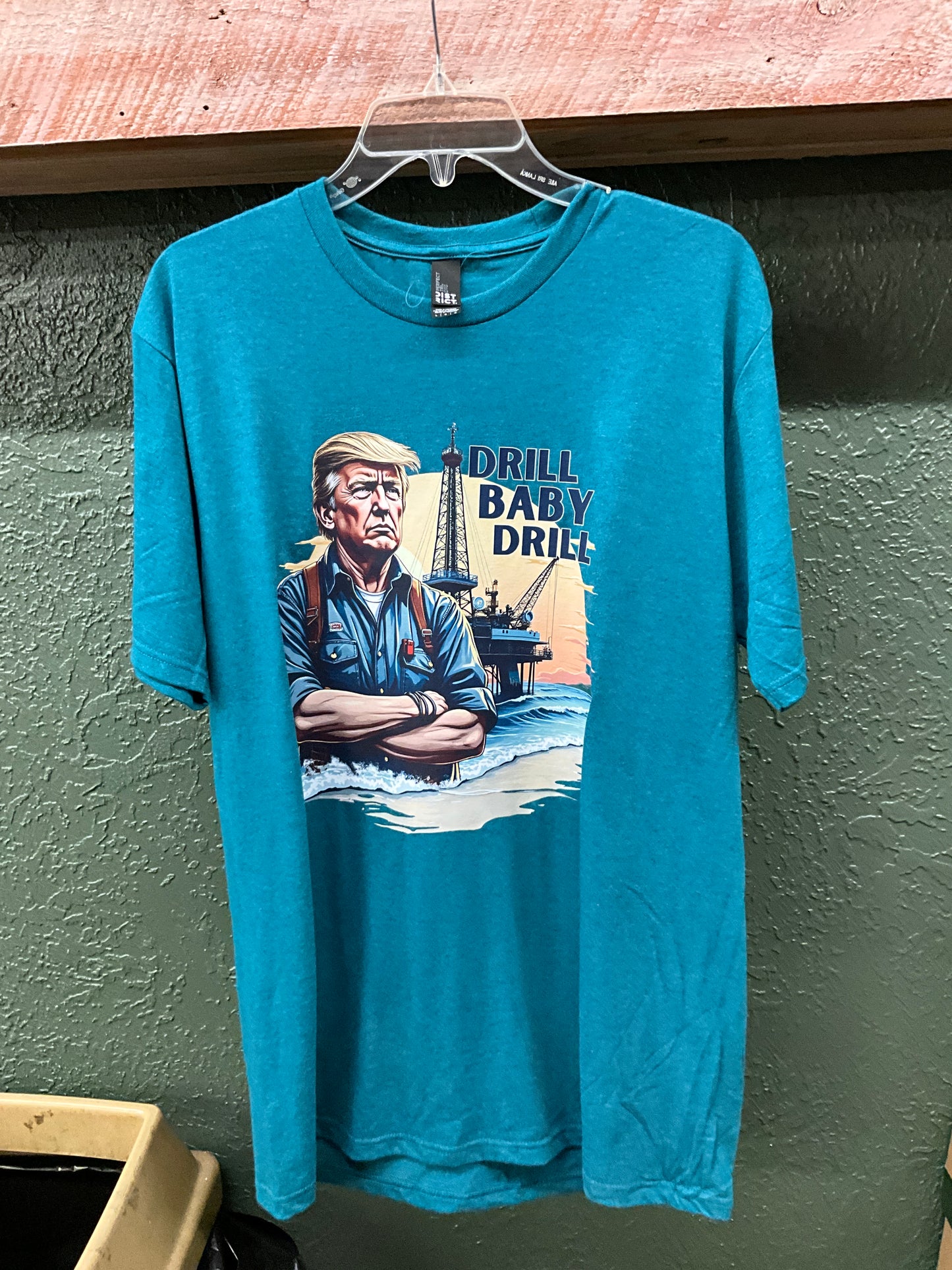 SWIFTWEAR T-SHIRT: TRUMP “DRILL BABY DRILL” - SW-DRILL-
