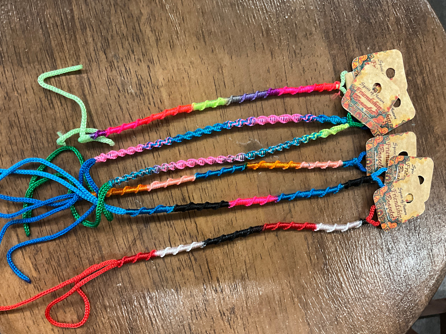 SPIRIT OF NATURE - ASSORTED FRIENDSHIP BRACELETS - 690164