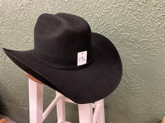 GONE COUNTRY- YELLOWSTONE BLACK- WOOL CASHMERE (SUMMIT SERIES)-YS-62
