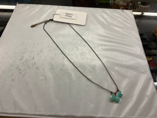 EDGY PETAL- NECKLACE- TCA-5