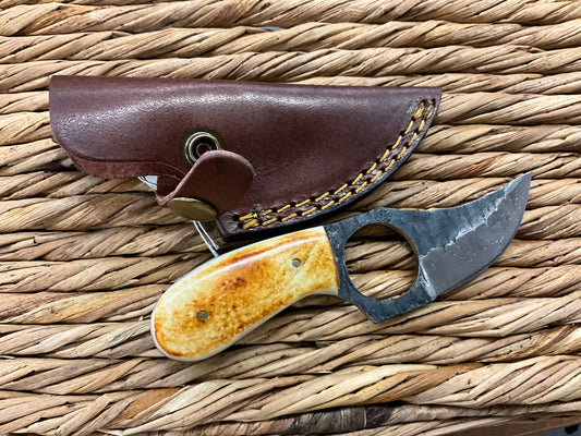 TITAN CARBON STEEL SKINNING KNIFE - TC-071