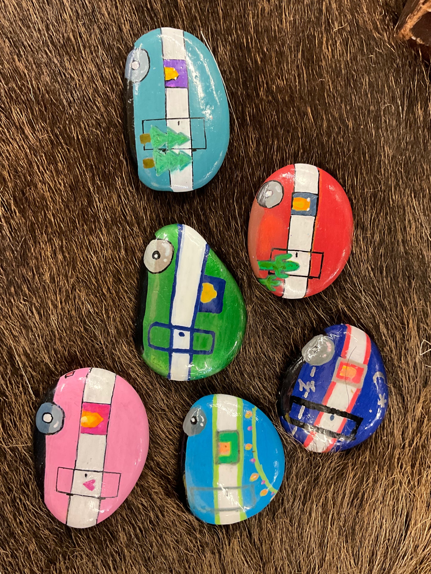 KB Handpainted Rock - Campers - KB-007