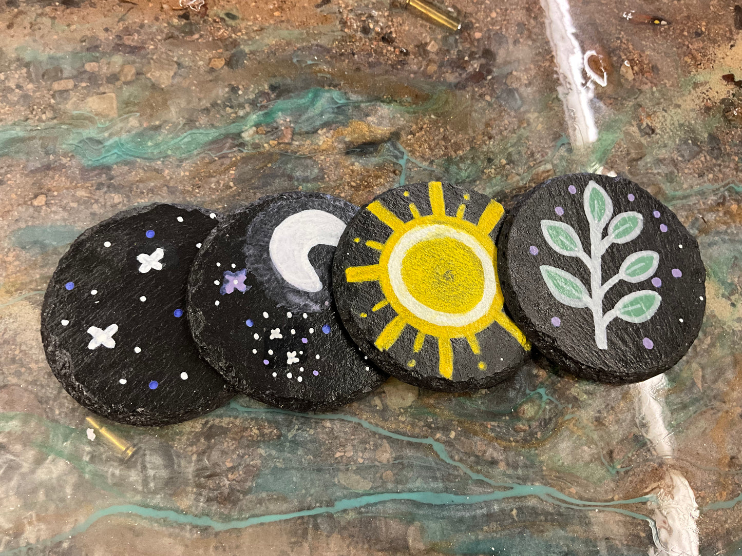 KB 4-Peice Hand painted Slate Coaster Set - Circle KB-002