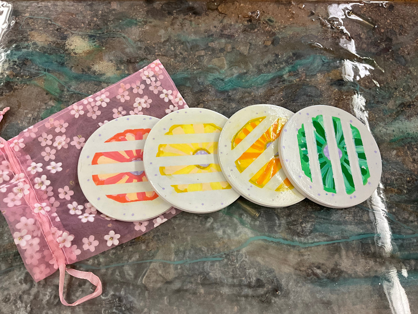 KB 4-Peice Hand painted Ceramic Coaster Set - Circle KB-001